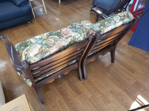 ソファーの2人掛けソファ