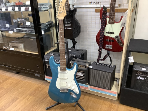 FERNANDES(フェルナンデス）LE-1Z エレキギター ストラト