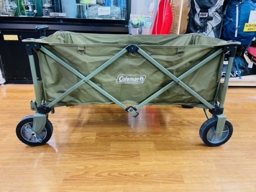 アウトドアのキャリーカート