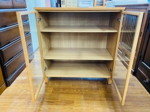 キャビネットの藤沢　家具
