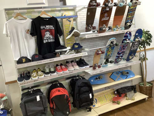 スポーツ用品のスケボー