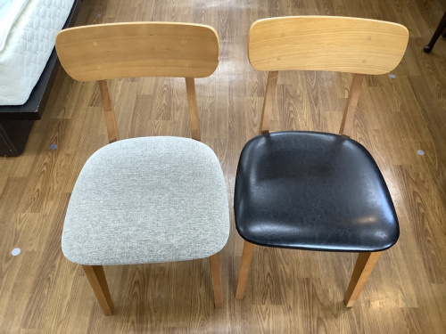 イスのダイニングチェアー