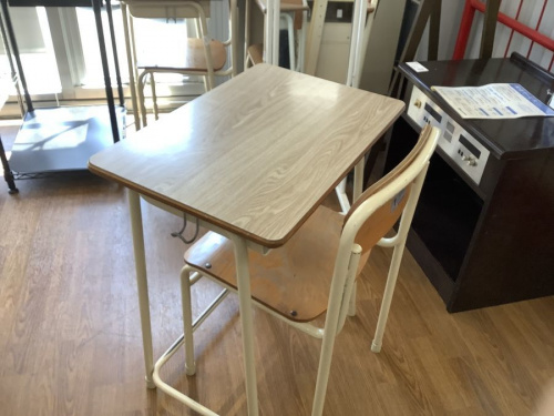 生活家具のイス