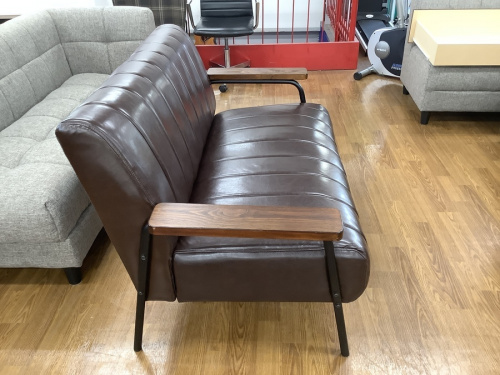 インダストリアル 2人掛けソファーのニトリ