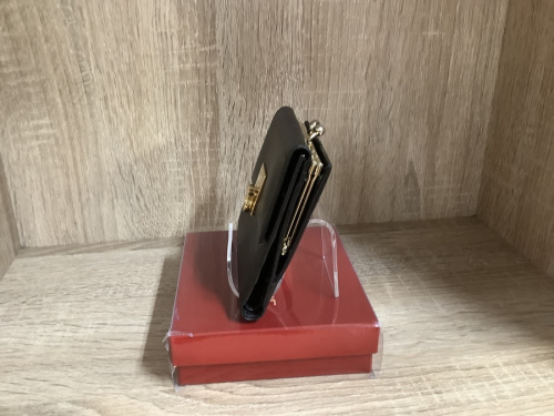 財布の2つ折り財布