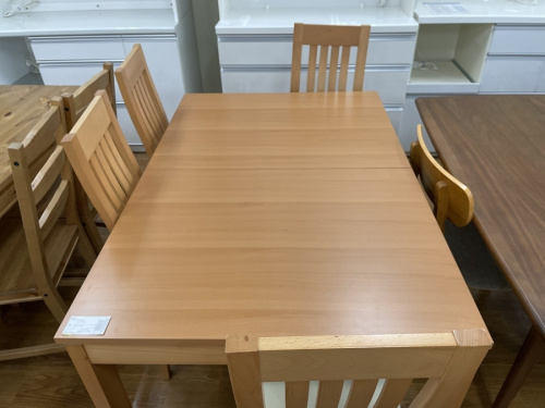 テーブルのダイニング5点セット