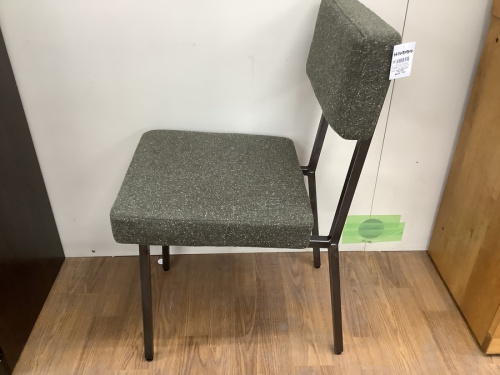 ダイニングチェアーのjournal standard Furniture