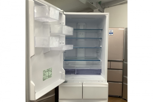 冷蔵庫の5ドア冷蔵庫