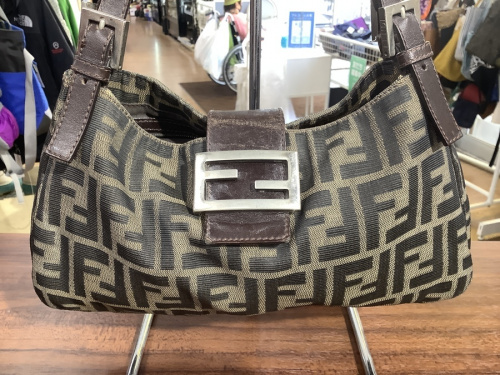 ショルダーバッグのFENDI