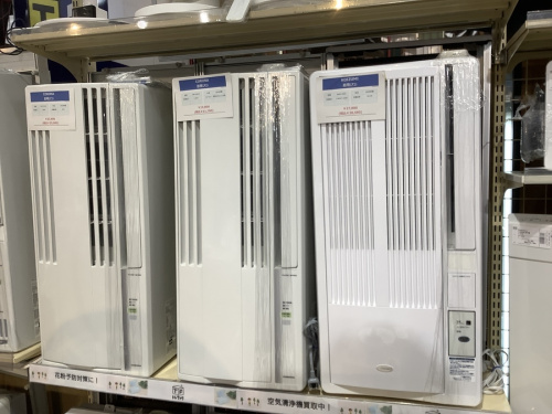 窓用エアコンの窓枠エアコン