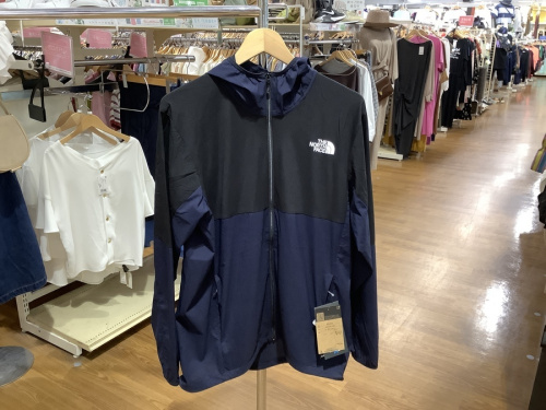 トップスのジャケット