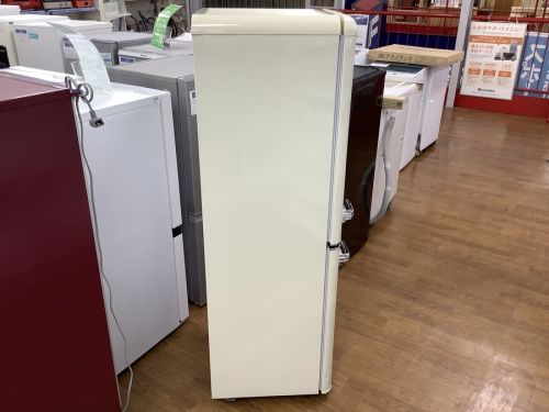 冷蔵庫の2ドア冷蔵庫