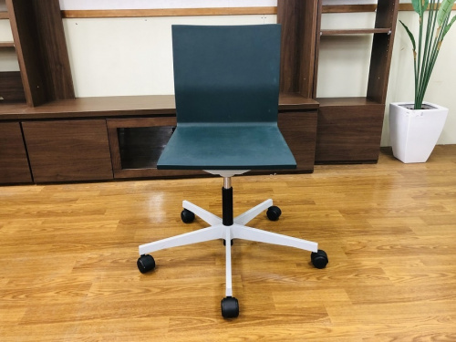 生活家具のイス