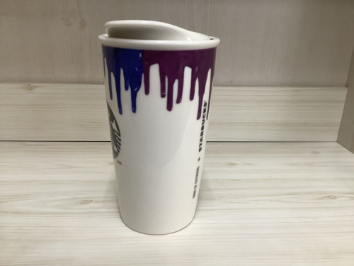 スターバックスコーヒーのBAND OF OUTSIDERS