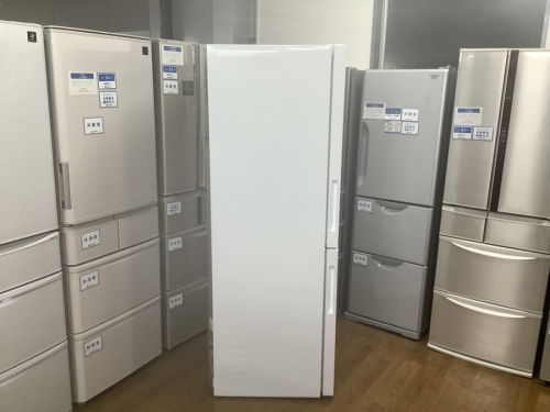 冷蔵庫の2ドア冷蔵庫