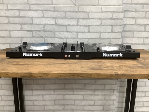 MixTrack Pro 3のNUMARK