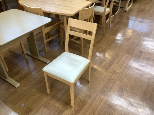 ダイニングセットのニトリ