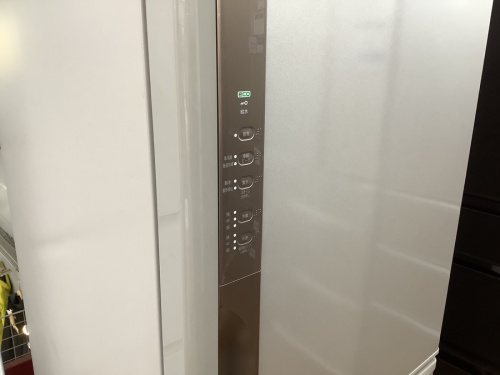 冷蔵庫の3ドア冷蔵庫