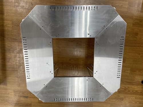 ファニチャーのシカロテーブル