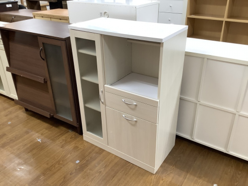 収納家具のニトリ