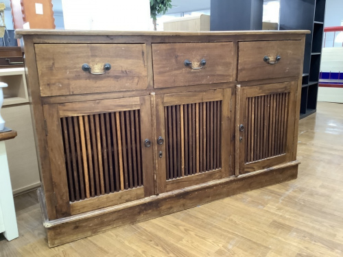 家具の収納家具