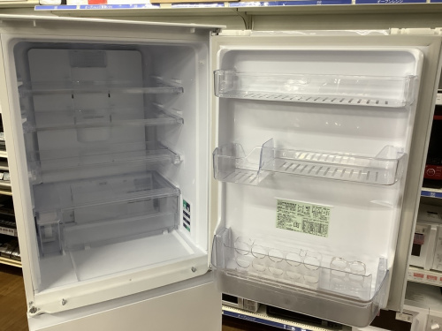冷蔵庫の3ドア冷蔵庫