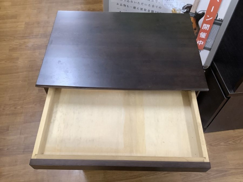 電話台のカリモク