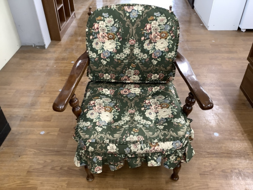 イスの飛騨産業