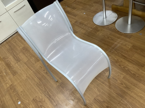 スタッキングチェアーのKartell