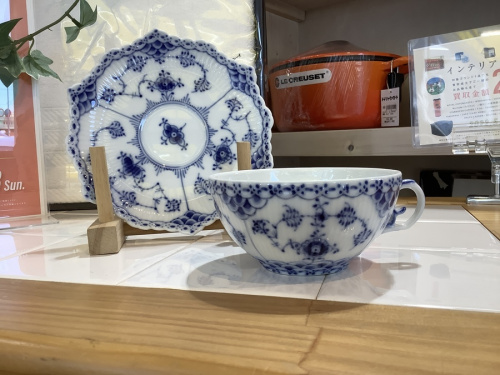 洋食器のティーカップ＆ソーサー