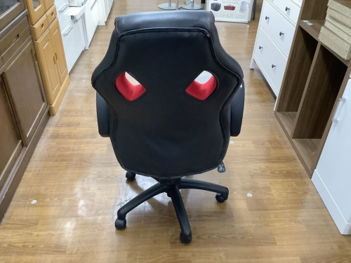 ブラック×レッドの湘南藤沢情報