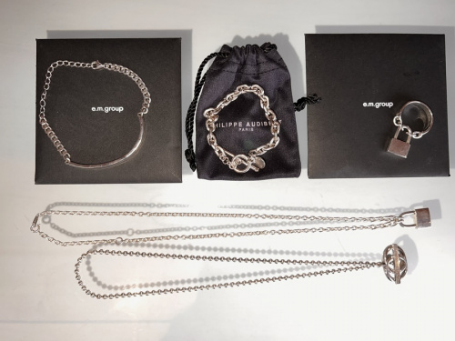 アクセサリーのシルバーアクセ