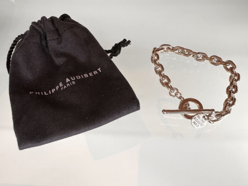 ブランドアクセサリー