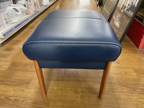 カリモクのスツール