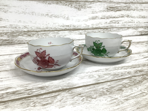 食器のカップアンドソーサー