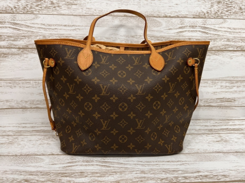 LOUIS VUITTONのモノグラム