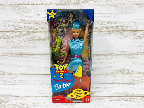 フィギュアのバービー人形