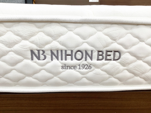 France Bedのダークブラウン