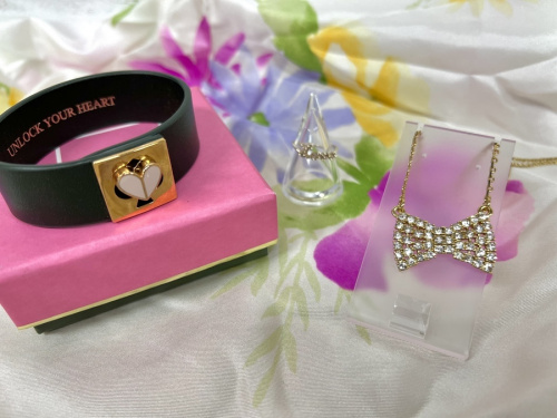 アクセサリーのシルバーアクセ