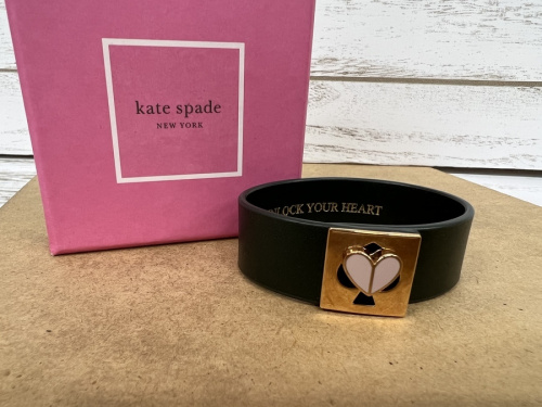 シルバーアクセのブランドアクセサリー