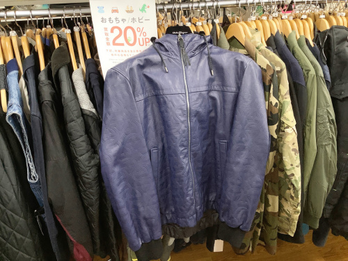 トップスのジャケット