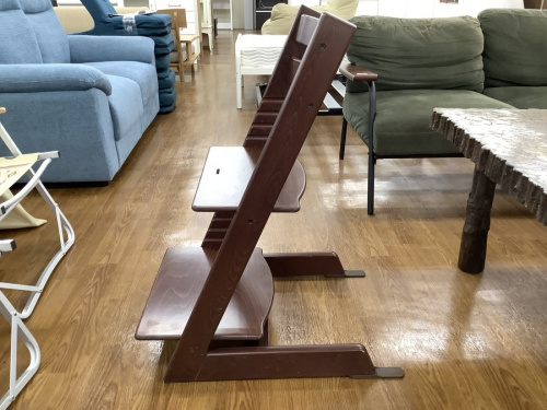 ベビーチェアーのSTOKKE