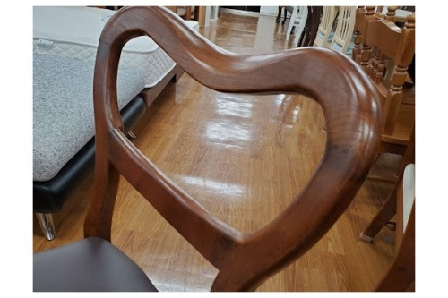 アンティーク調のソファー