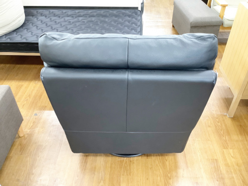 ソファーのイス