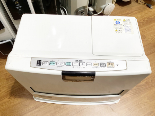 石油ストーブの石油ファンヒーター