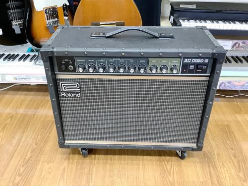 アンプのROLAND
