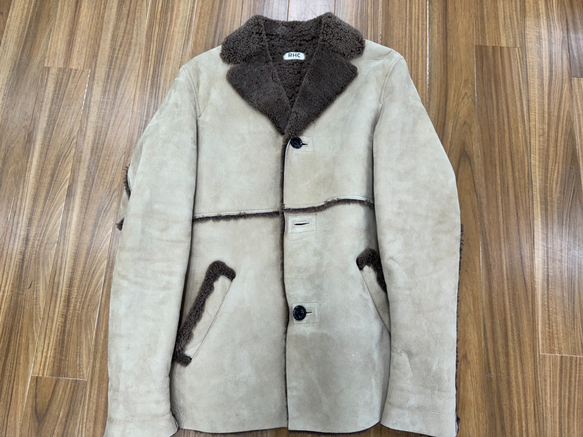 RHC Ron Herman(ロンハーマン) ムートンコートが買取入荷しました