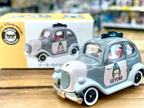 かわいらしいフォルム】トミカ Disney イーヨーのクラシックカーをご