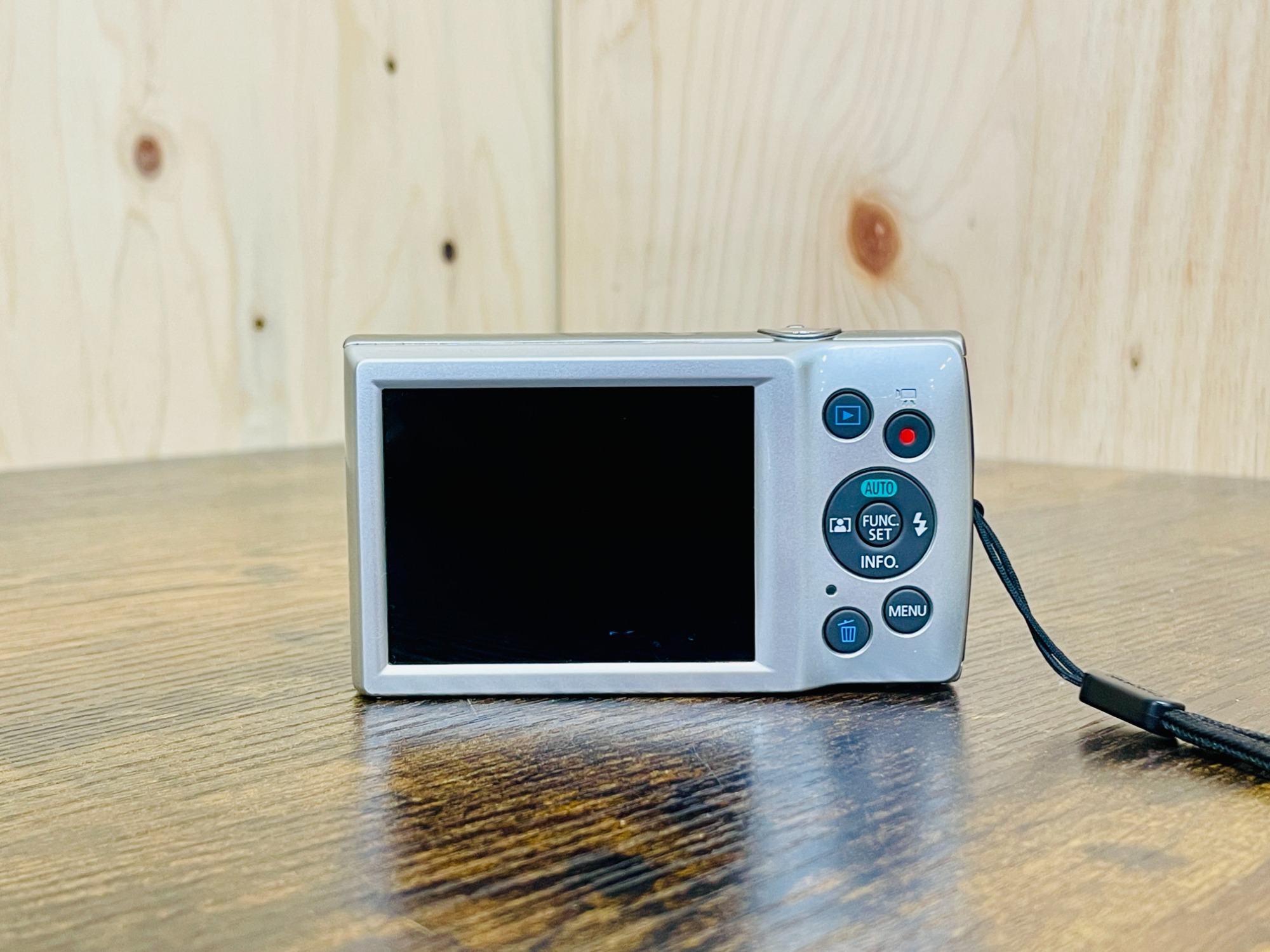 カメラ買取強化中】Canon コンデジ IXY180 買取入荷しました！｜2024年