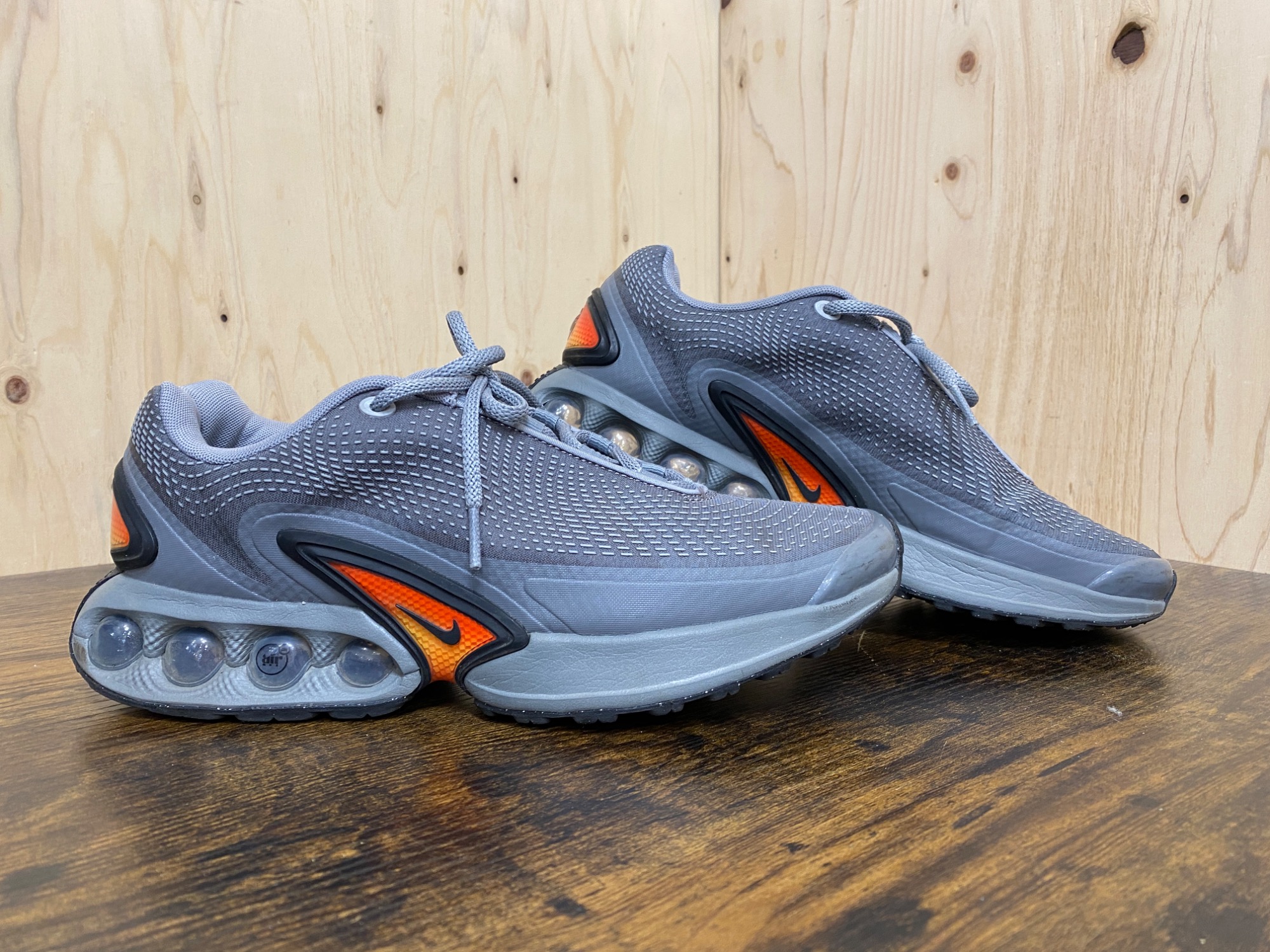 NIKE【ナイキ】ローカットスニーカー AIRMAX DNが入荷致しました NIKE【ナイキ】ローカットスニーカー AIRMAX DNが入荷致しました